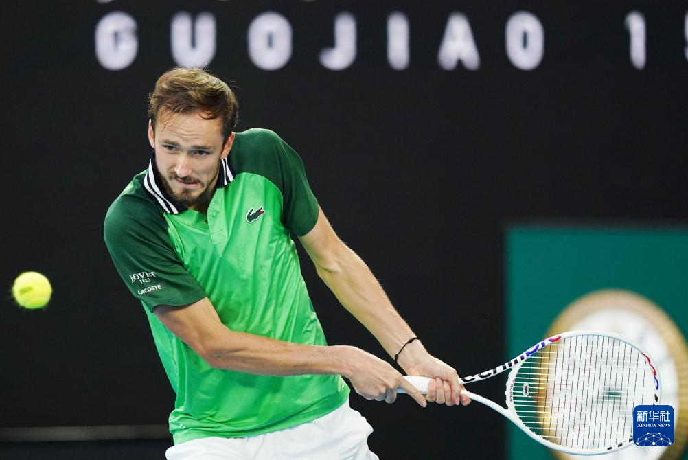 面对劲敌湖 面对劲敌湖