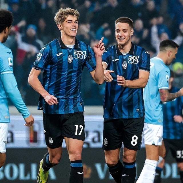 队上下围绕 队上下围绕